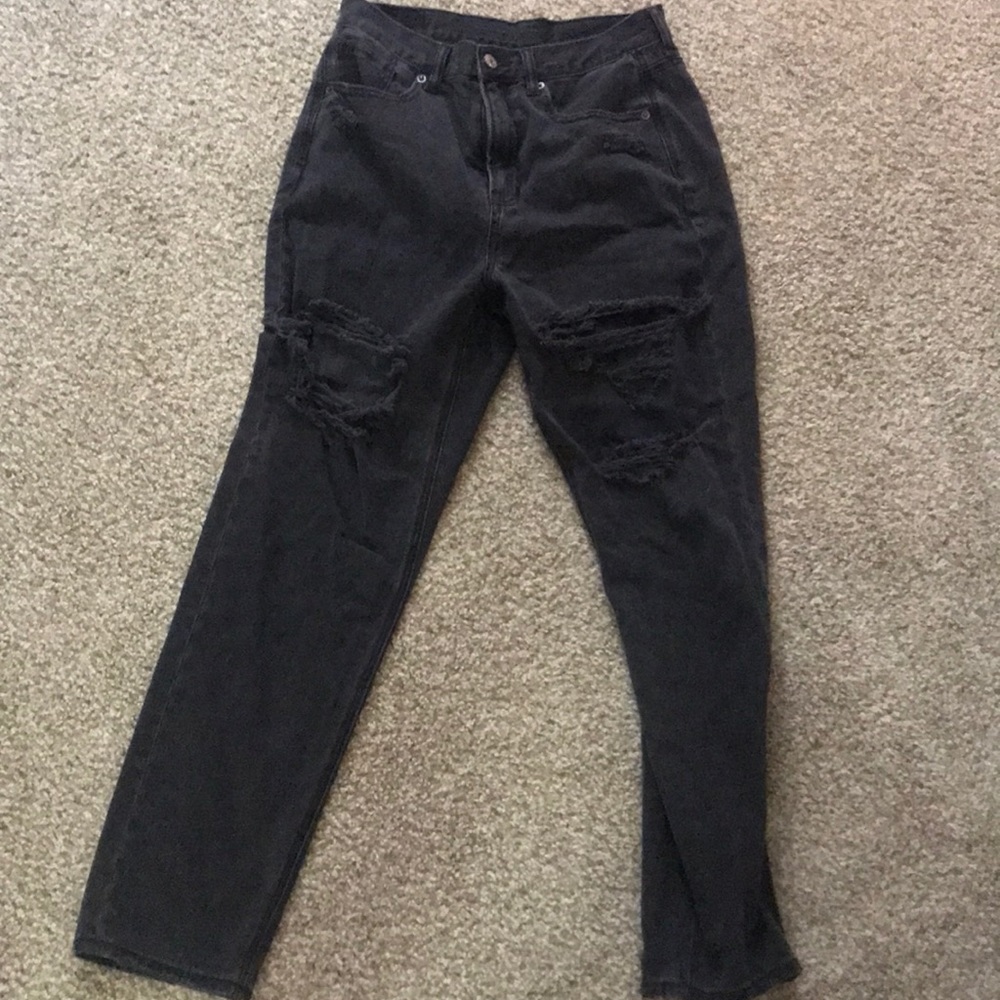 black mom jeans